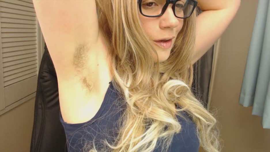 Goddess SiennaDeactivated – Hairy Gym Pits